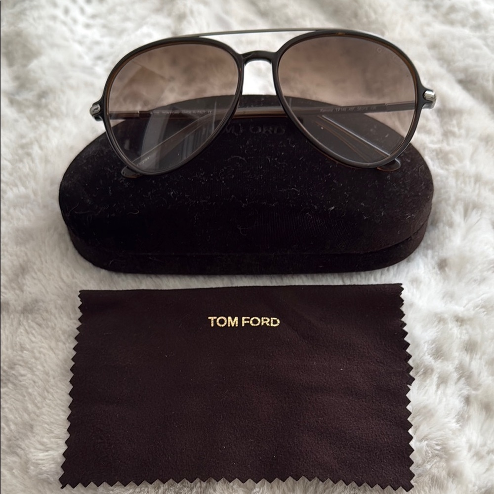 Tom Ford Ramone TF14948F Aviator Sunglasses | 58‑13‑135